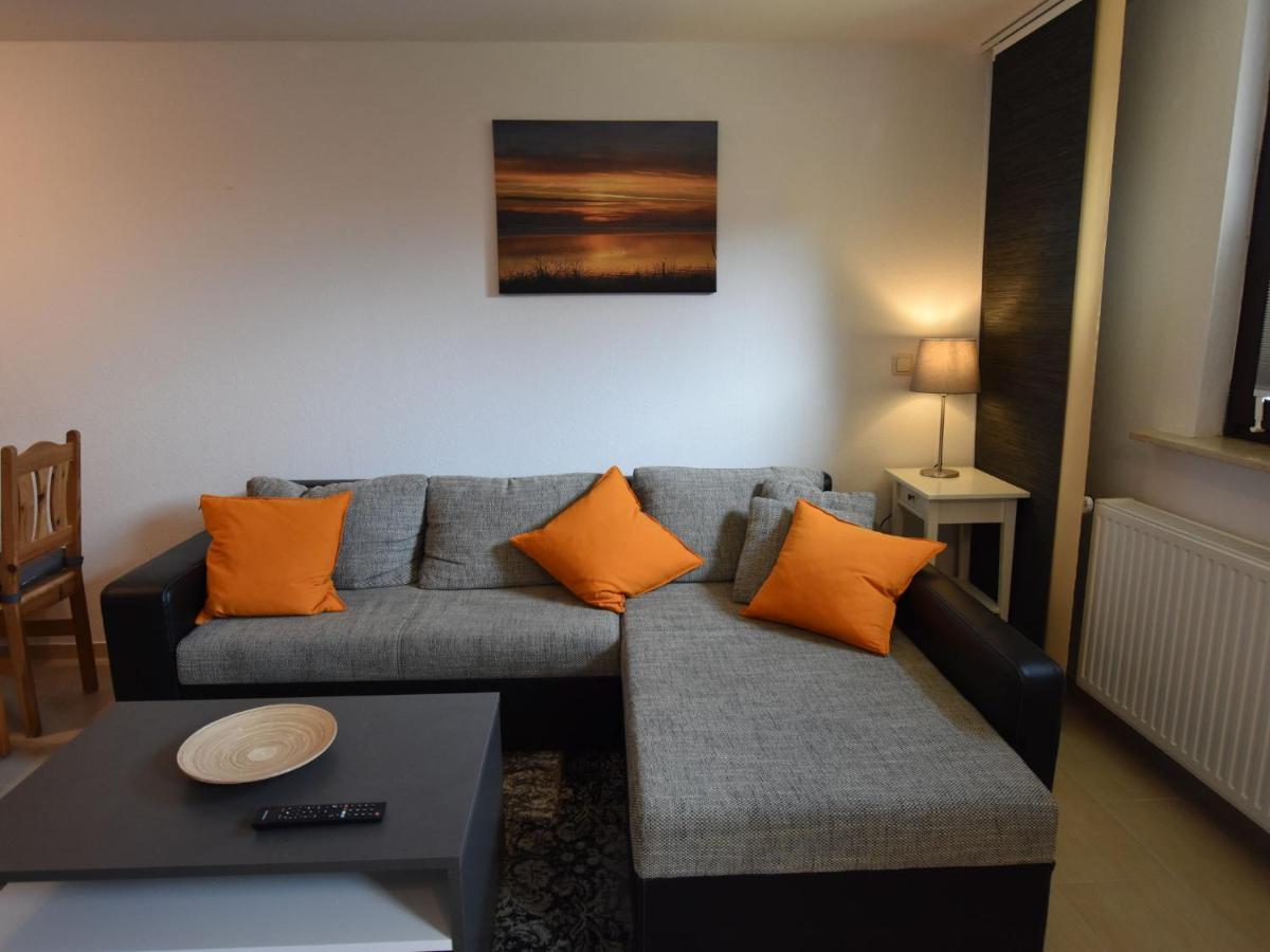 Apartment In Robertsdorf With Garden, Terrace, Barbecue Blowatz 部屋 写真