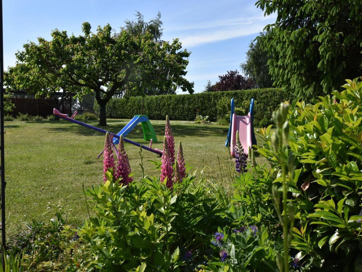 Apartment In Robertsdorf With Garden, Terrace, Barbecue Blowatz エクステリア 写真